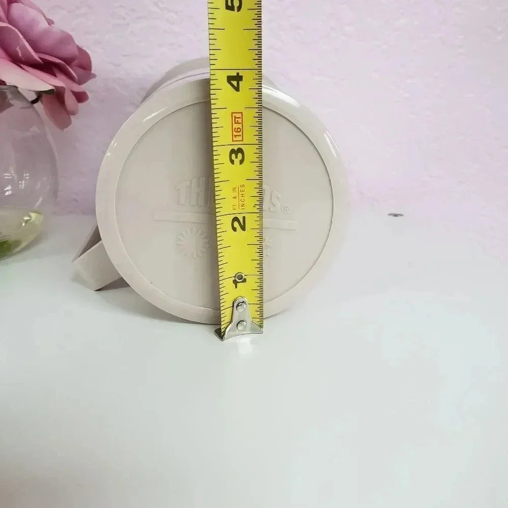 Thermos cracks mug